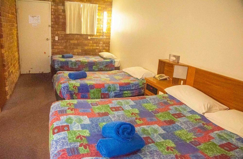 Coomera Motor Inn Голд-Кост Экстерьер фото