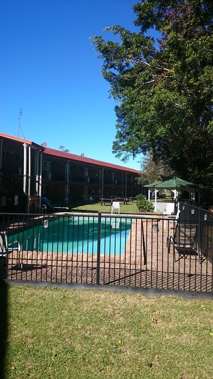 Coomera Motor Inn Голд-Кост Экстерьер фото