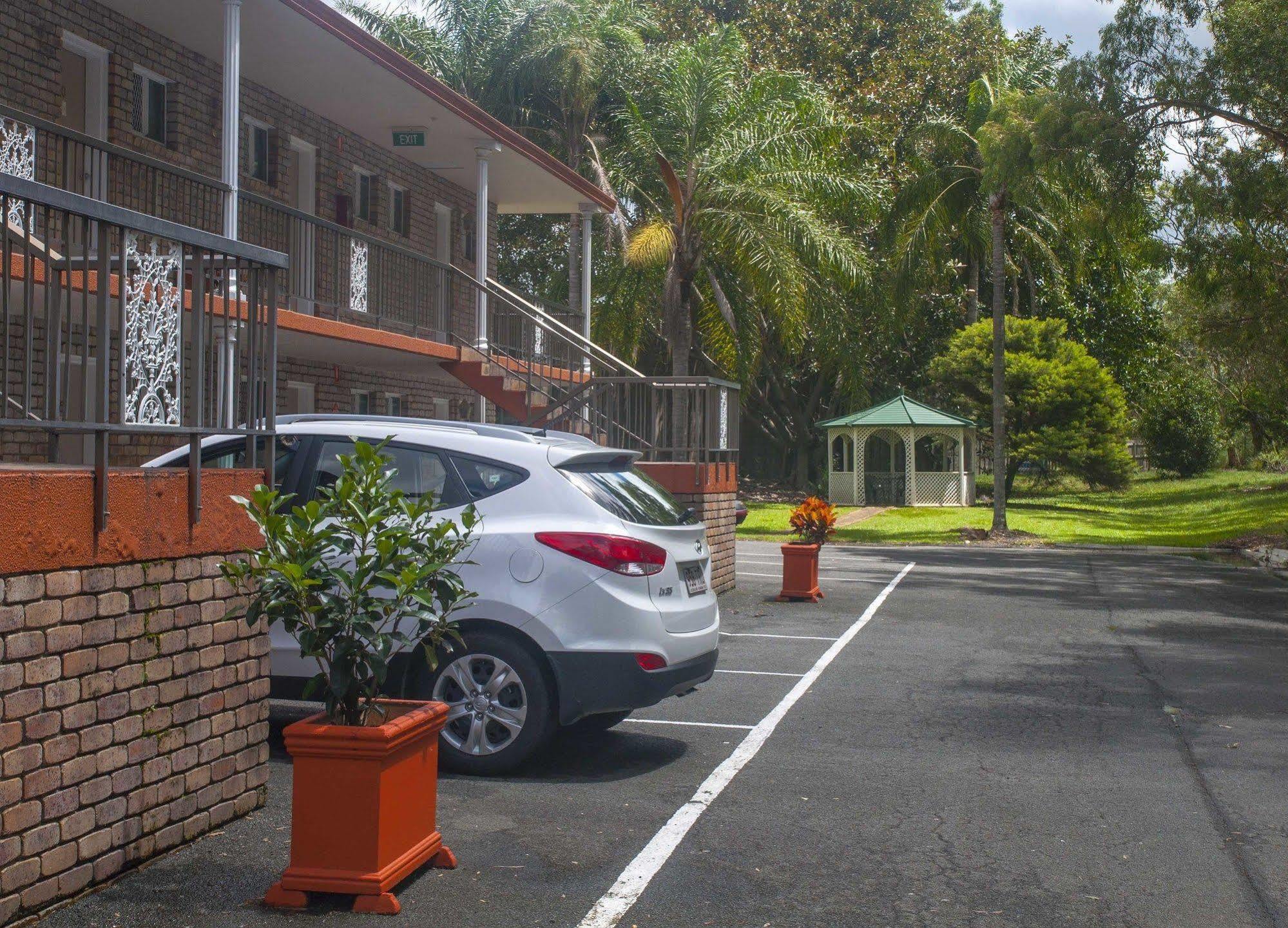 Coomera Motor Inn Голд-Кост Экстерьер фото
